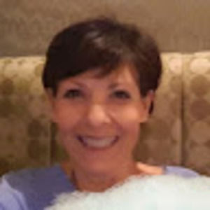 Meet your Posher, Debbi